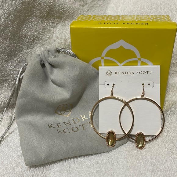 KENDRA SCOTT HOOP EARRINGS - Picture 1 of 3